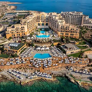 Corinthia St George's Bay 5*, San Ġiljan Malta