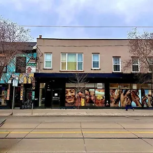 https://dundas-apartments-suites.hotelstorontoontario.org