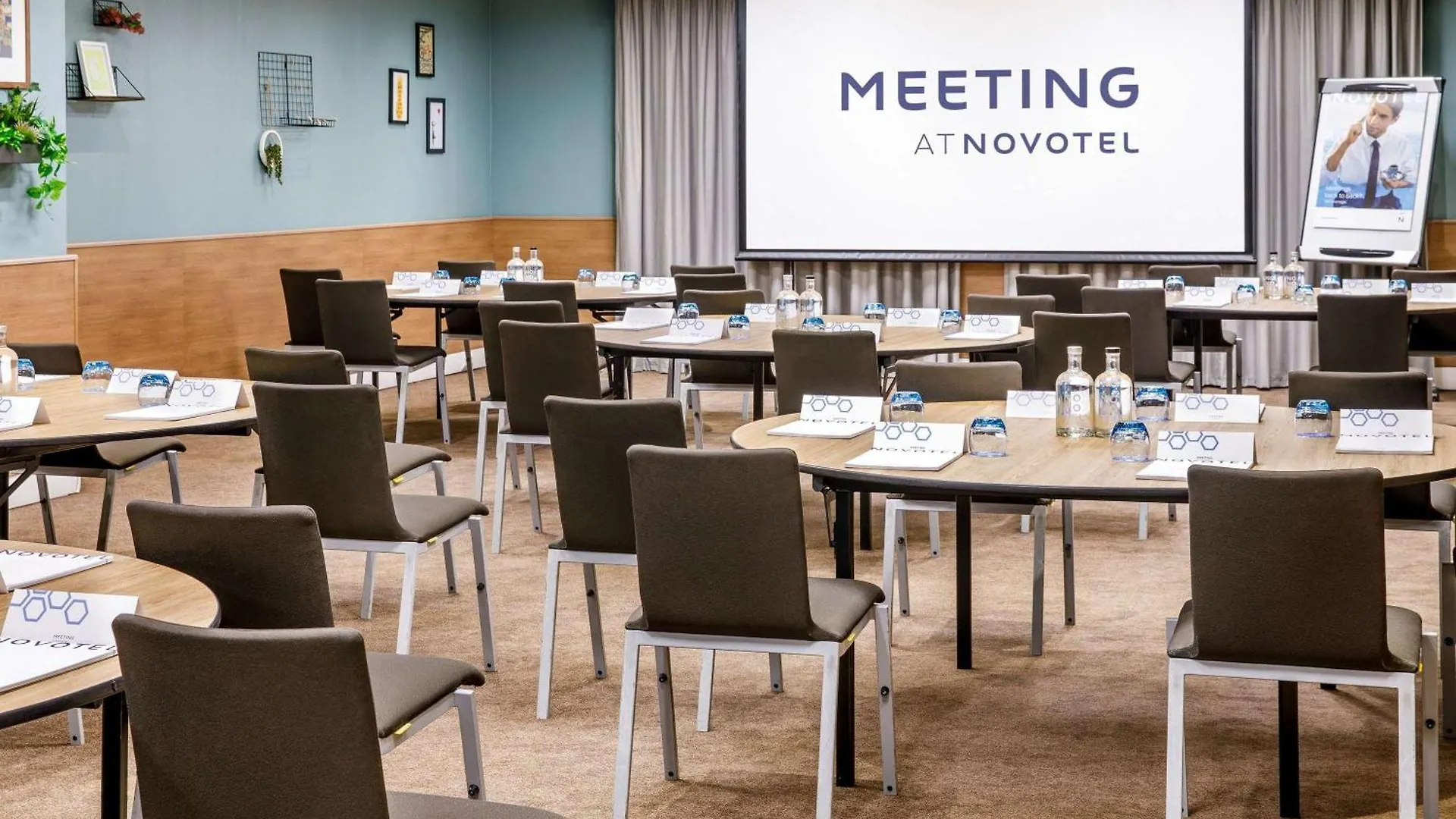 Novotel London Greenwich 4*,